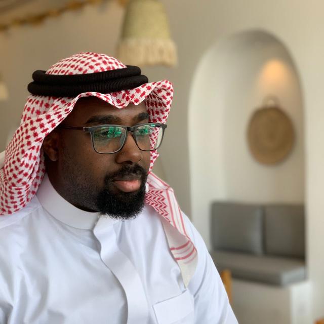 أنا أحمد مكاوي، كاتب محتوى سعودي